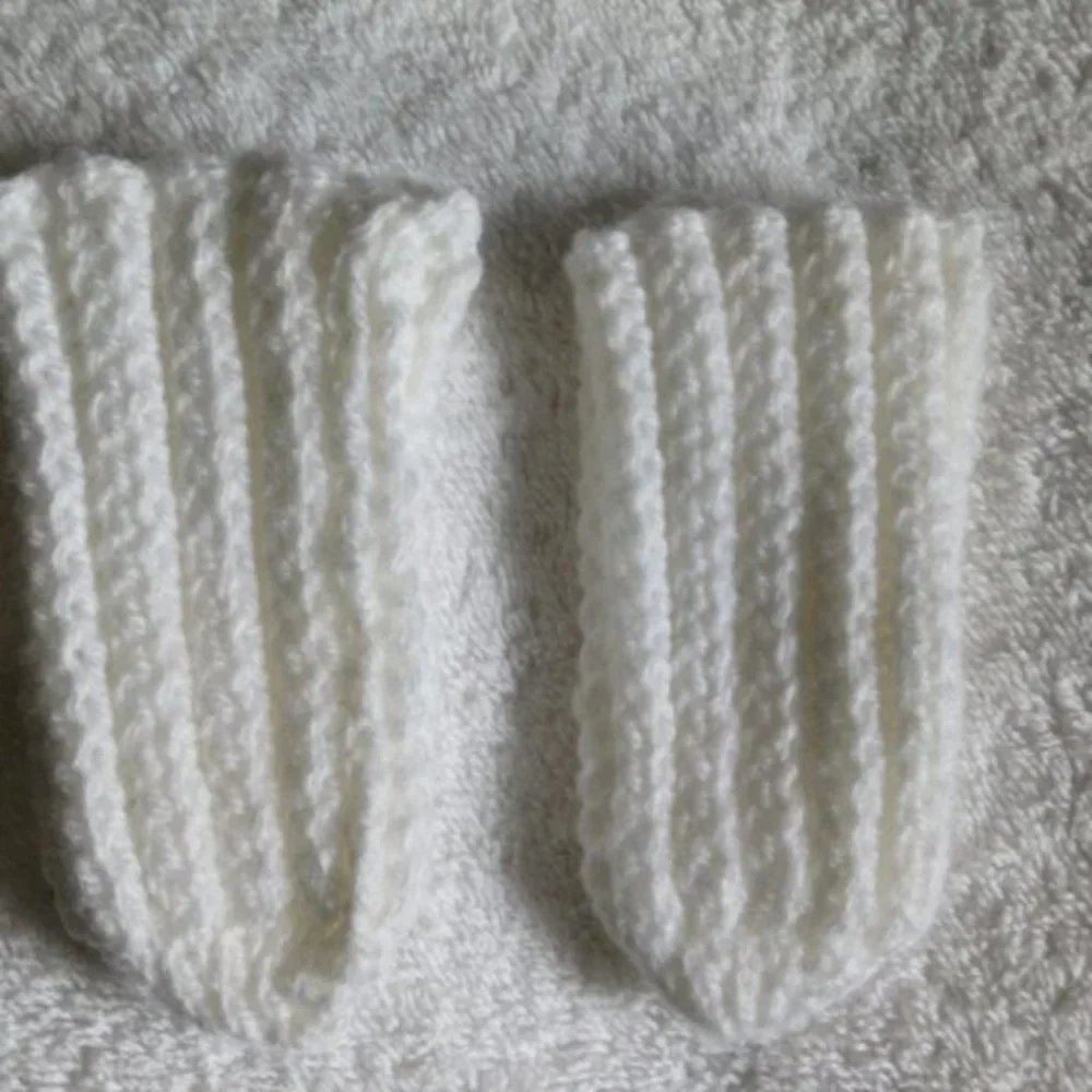 Hand Made Hand Knit Baby Tube Socks 3 pair bonus bundle 0-3 Months Stay On Socks